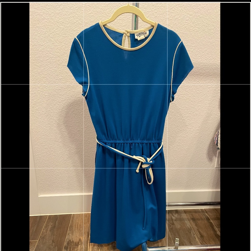 💙SOLD💙 Vintage Sunshine Alley Dress